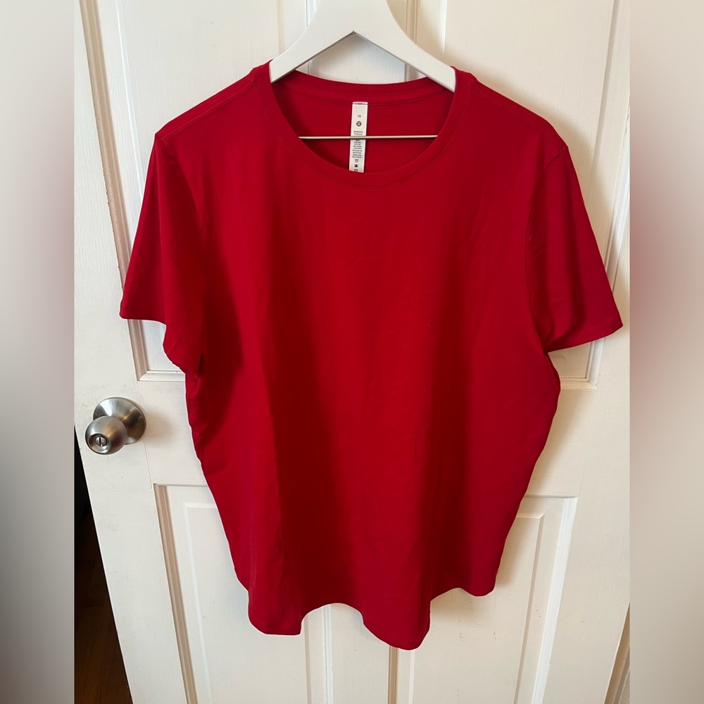 NWT Lululemon red love crew - size 16